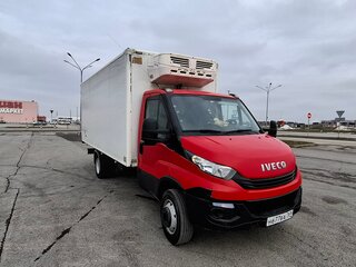 2017 Iveco Daily, красный, 3300000 рублей, вид 3
