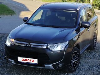 2014 Mitsubishi Outlander III Рестайлинг, серый, 1300000 рублей, вид 1