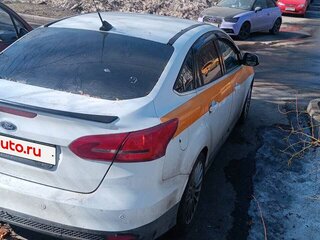 2017 Ford Focus III Рестайлинг, белый, 500000 рублей, вид 4