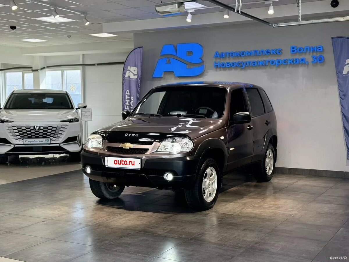 Открыть фотографии: Chevrolet Niva I Рестайлинг