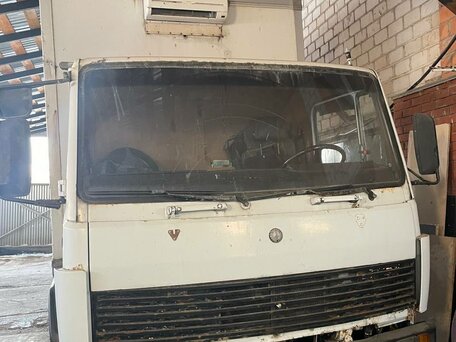 1992 Mercedes-Benz 809, белый, 700000 рублей, вид 2