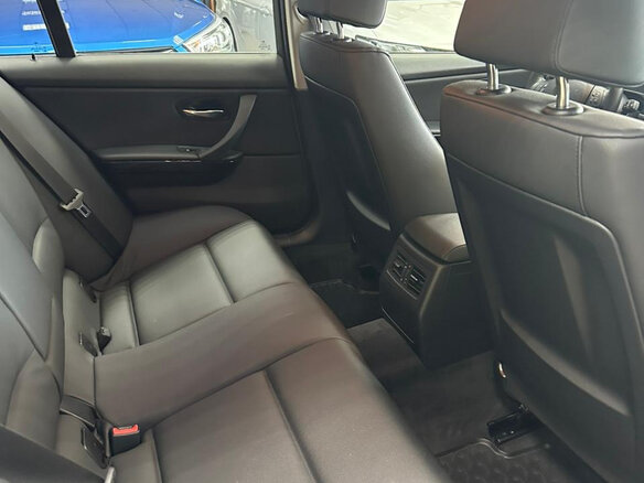 2010 BMW 3 серии 325i V (E90/E91/E92/E93) Рестайлинг, серый - вид 16