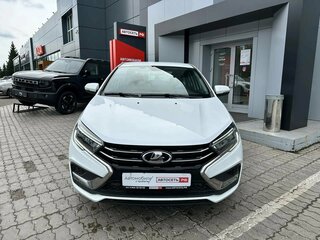 2023 Lada (ВАЗ) Vesta I Рестайлинг (NG), белый, 1113886 рублей, вид 2