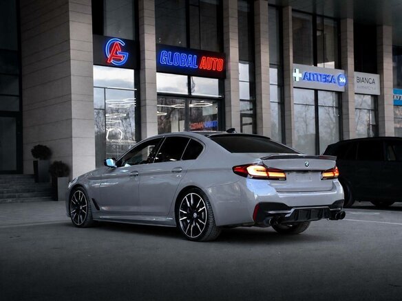 2021 BMW 5 серии 530i VII (G30/G31/G38) Рестайлинг, серый, 4200000 рублей - вид 5