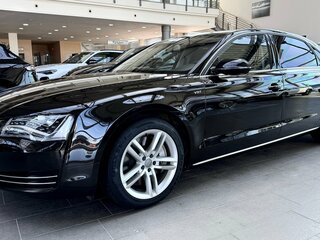 2013 Audi A8 Long III (D4), чёрный, 3400000 рублей, вид 3