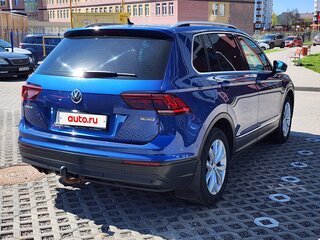 2018 Volkswagen Tiguan II, синий, 2450000 рублей, вид 3