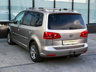 2012 Volkswagen Touran I Рестайлинг 2, коричневый, 899000 рублей, вид 3