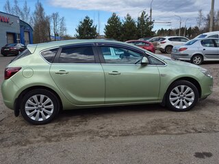 2011 Opel Astra J, зелёный, 720000 рублей, вид 3