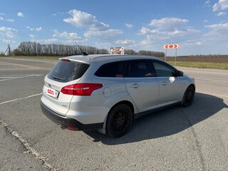 2017 Ford Focus III Рестайлинг, серебристый, 920000 рублей, вид 3