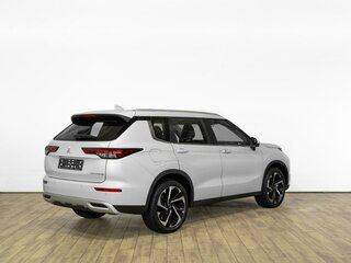 2023 Mitsubishi Outlander IV, белый, 3987000 рублей, вид 3