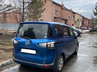 2019 Toyota Sienta II Рестайлинг, синий, 1300000 рублей, вид 3
