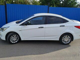 2016 Hyundai Solaris I Рестайлинг, белый, 662000 рублей, вид 2