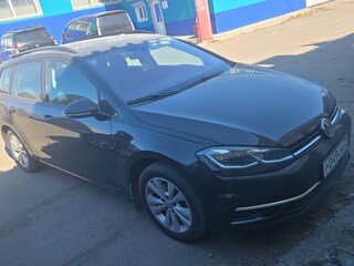 2020 Volkswagen Golf VII Рестайлинг, чёрный, 1846000 рублей, вид 2