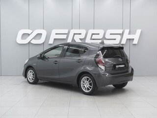 2015 Toyota Aqua I Рестайлинг, серый, 970000 рублей, вид 2