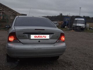 2002 Ford Focus I (North America), серебристый, 140000 рублей, вид 4