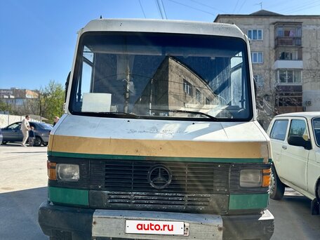 1990 Mercedes-Benz Vario, белый, 500000 рублей, вид 4