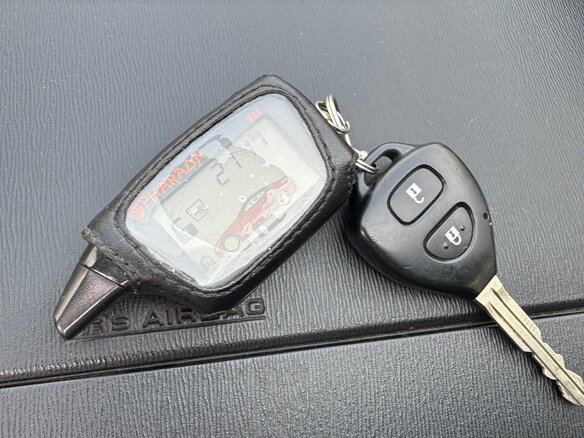 2011 Toyota Voxy II (R70) Рестайлинг, фиолетовый, 1850000 рублей - вид 28