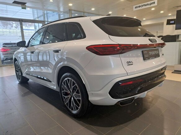 2026 Audi Q5 40 TFSI III (GU), белый, 6100000 рублей - вид 5