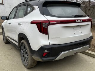 2025 Kia Seltos I Рестайлинг, белый, 1700000 рублей, вид 5