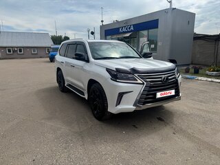 2016 Lexus LX 570 III Рестайлинг 2, белый, 6471000 рублей, вид 4