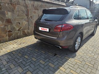 2010 Porsche Cayenne Diesel II (958), коричневый, 2500000 рублей, вид 3