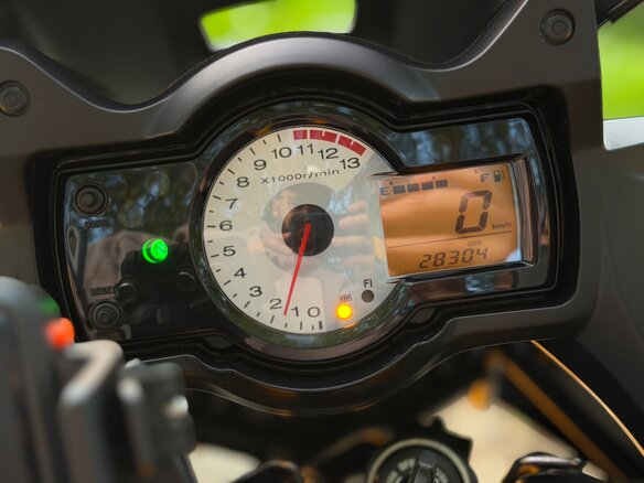 2012 Kawasaki Versys 650, жёлтый, 590000 рублей - вид 16