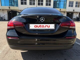 2020 Mercedes-Benz A-Класс 180 d IV (W177), чёрный, 2300000 рублей, вид 2