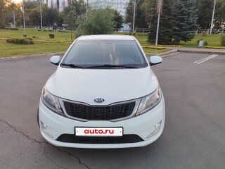 2014 Kia Rio 5-speed III, белый, 980000 рублей, вид 2