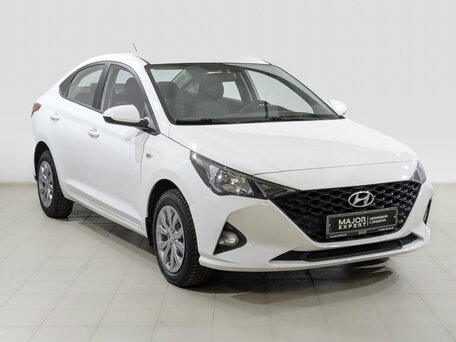 2022 Hyundai Solaris II Рестайлинг, белый, 1345000 рублей, вид 3