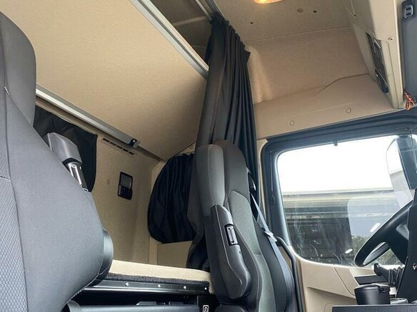2023 Mercedes-Benz Actros, белый, 6300000 рублей - вид 10