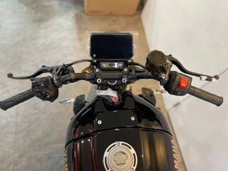 2025 Yamaha XSR900, чёрный, 1699999 рублей, вид 3