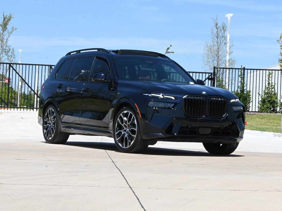 Открыть фотографии: BMW X7 I (G07) Рестайлинг