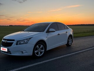 2012 Chevrolet Cruze I, белый, 700000 рублей, вид 1