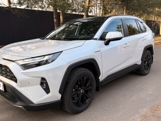 2024 Toyota RAV4 V (XA50), белый, 4700000 рублей, вид 2