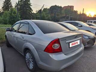 2011 Ford Focus II Рестайлинг, серебристый, 580000 рублей, вид 4