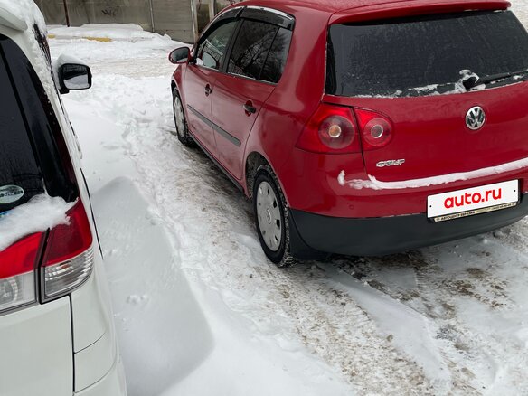 2006 Volkswagen Golf V, красный, 675000 рублей - вид 6