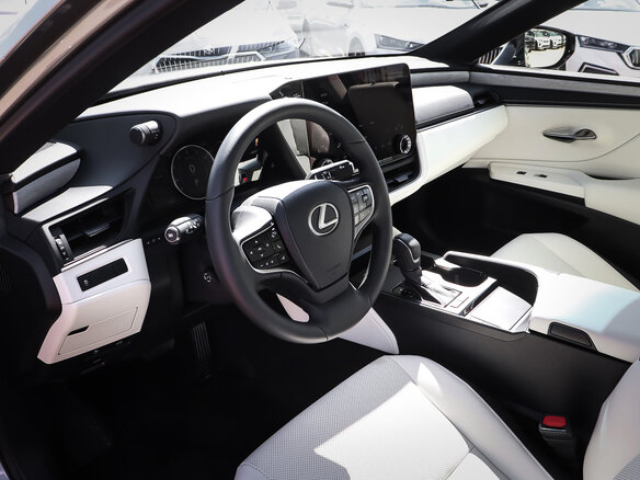 2025 Lexus ES 200 VII Рестайлинг 2, серый - вид 12