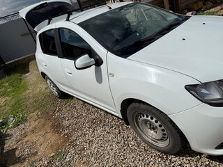 2015 Renault Sandero II, белый, 800000 рублей, вид 3