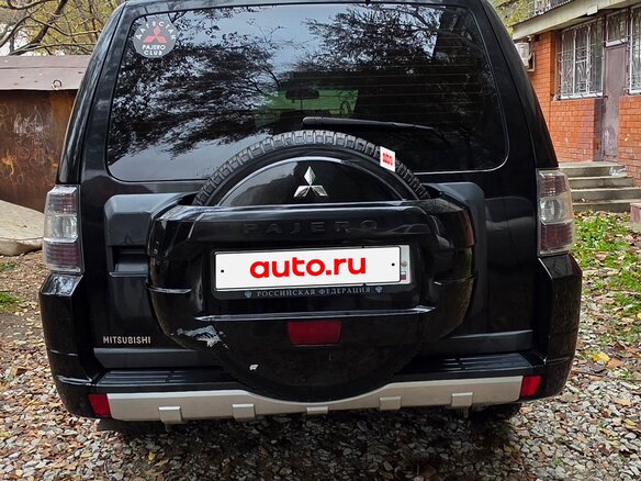 2012 Mitsubishi Pajero IV Рестайлинг 1, чёрный, 1600000 рублей - вид 5