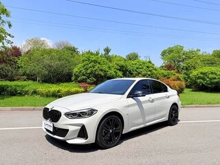 2023 BMW 1 серии 120i III (F52) Рестайлинг, белый, 2230000 рублей, вид 1
