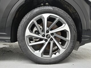 2025 Audi Q5 40 TDI III (GU), чёрный, 7000700 рублей, вид 5