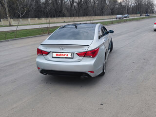 2013 Hyundai Sonata VI (YF), серый, 1400000 рублей, вид 5