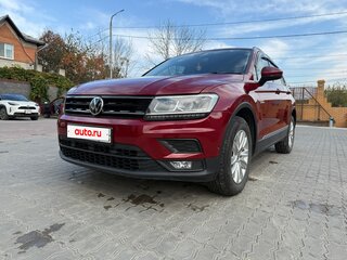 2019 Volkswagen Tiguan II, красный, 2100000 рублей, вид 2