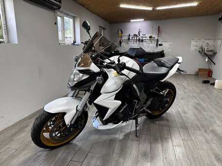 2009 Honda CB 1000R, белый, 610000 рублей, вид 1