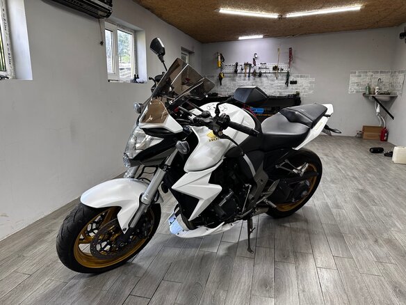2009 Honda CB 1000R, белый, 610000 рублей