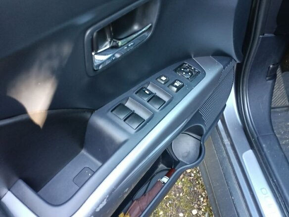 2008 Mitsubishi Outlander II, серый, 950000 рублей - вид 5