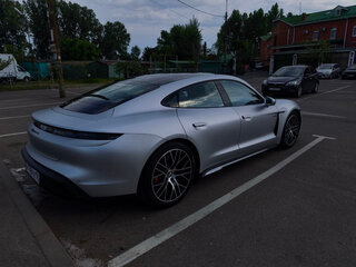 2021 Porsche Taycan 4S I, серый, 8700000 рублей, вид 4