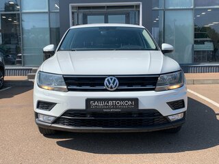 2017 Volkswagen Tiguan II, белый, 1800000 рублей, вид 3