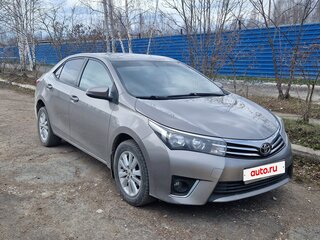 2013 Toyota Corolla XI (E160, E170, E180), золотистый, 880000 рублей, вид 2