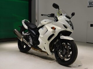 2010 Suzuki GSX 1250 FA, белый, 439000 рублей, вид 3